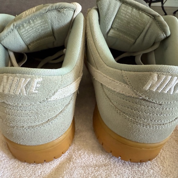 Nike SB Dunk island green gum main image 4